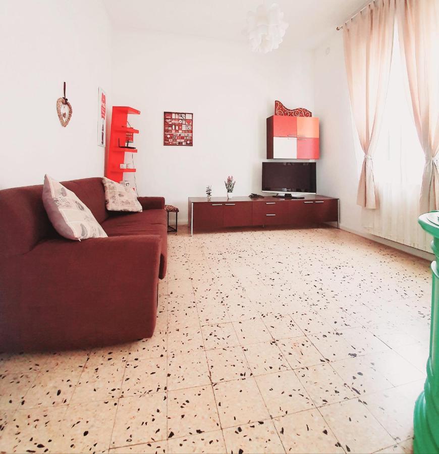 Accogliente Casa Indipendente Con Wi-Fi Gratuito, A Due Passi Dal Centro E Dalle Attrazioni Ravena Exterior foto