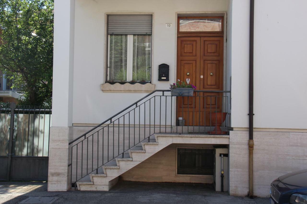 Accogliente Casa Indipendente Con Wi-Fi Gratuito, A Due Passi Dal Centro E Dalle Attrazioni Ravena Exterior foto